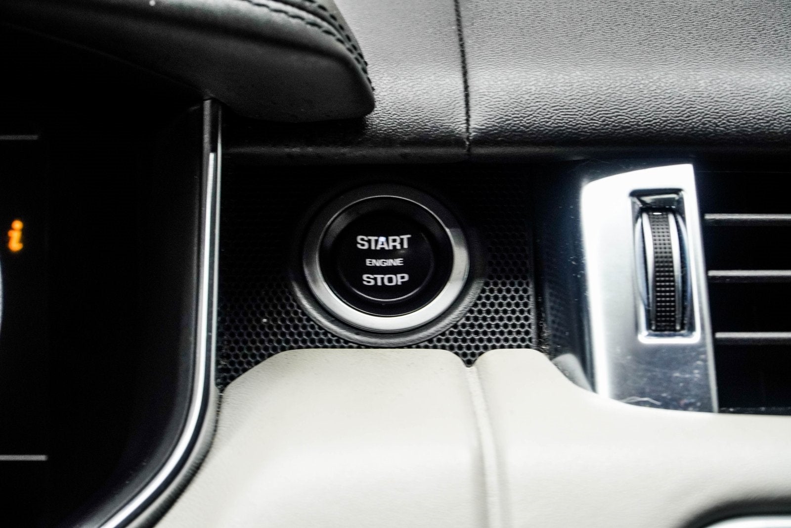 2021 Land Rover Range Rover Sport SVR