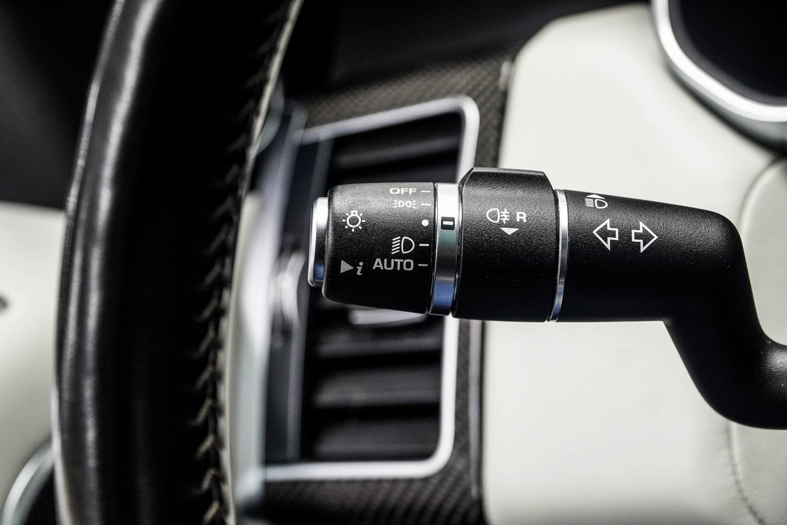 2021 Land Rover Range Rover Sport SVR