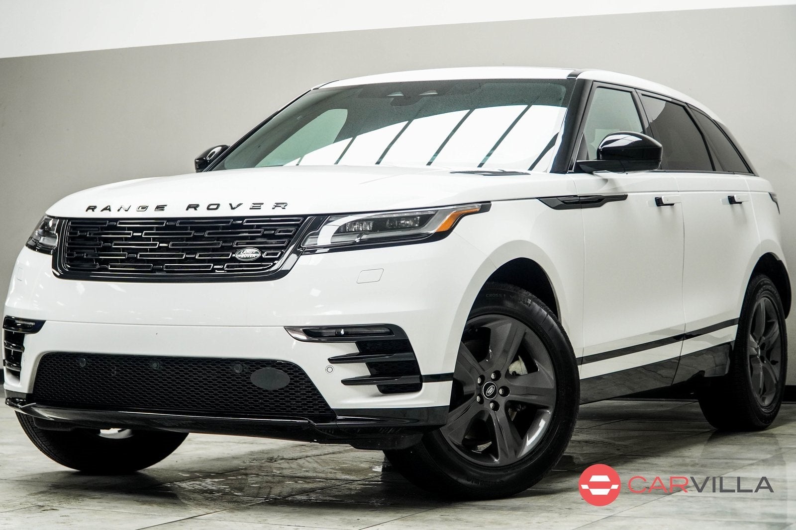 2025 Land Rover Range Rover Velar Dynamic SE