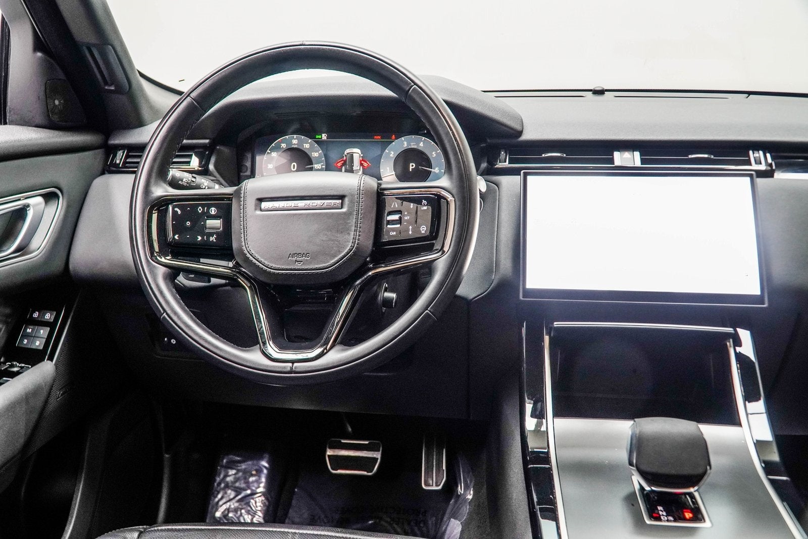 2025 Land Rover Range Rover Velar Dynamic SE