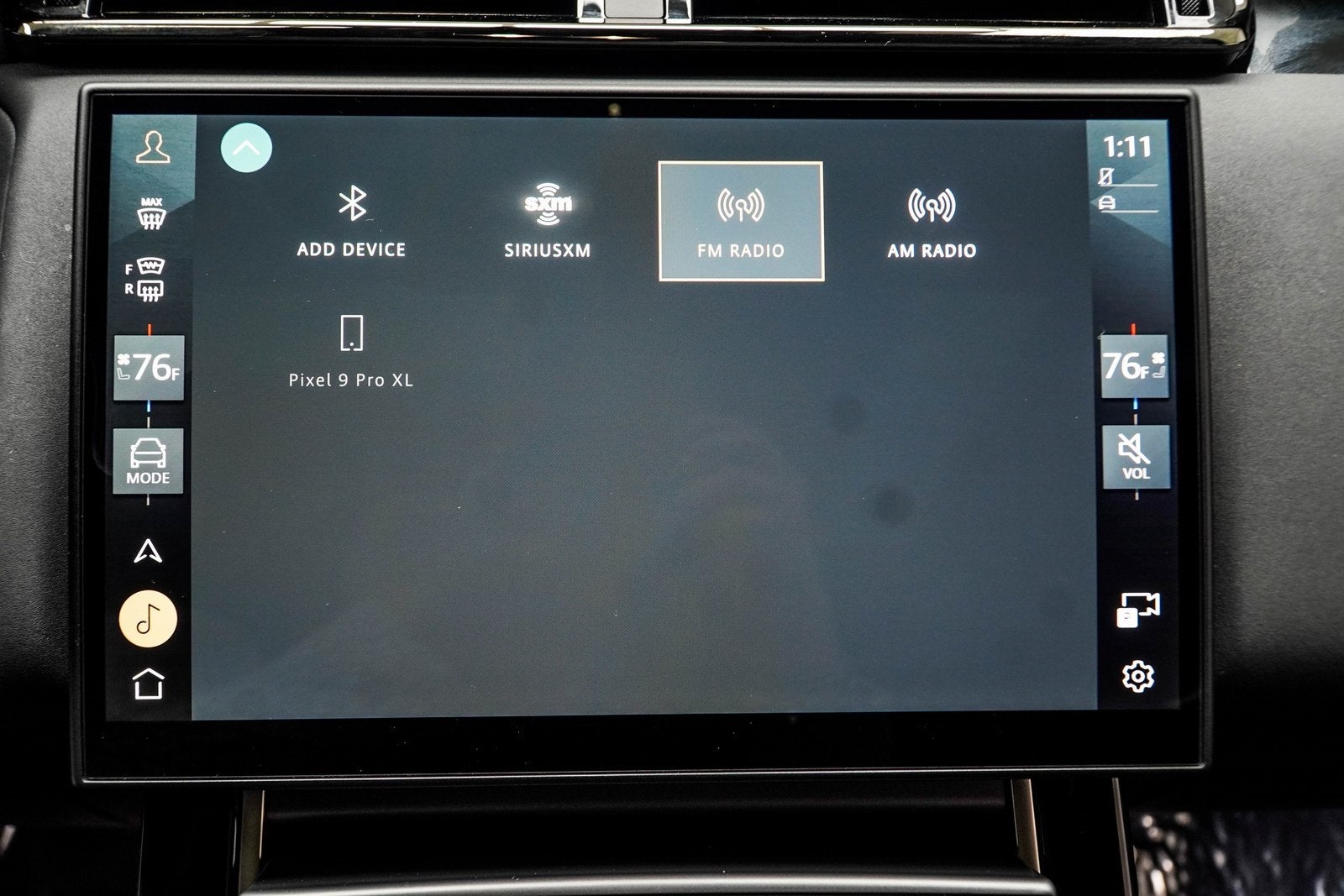 2025 Land Rover Range Rover Velar Dynamic SE