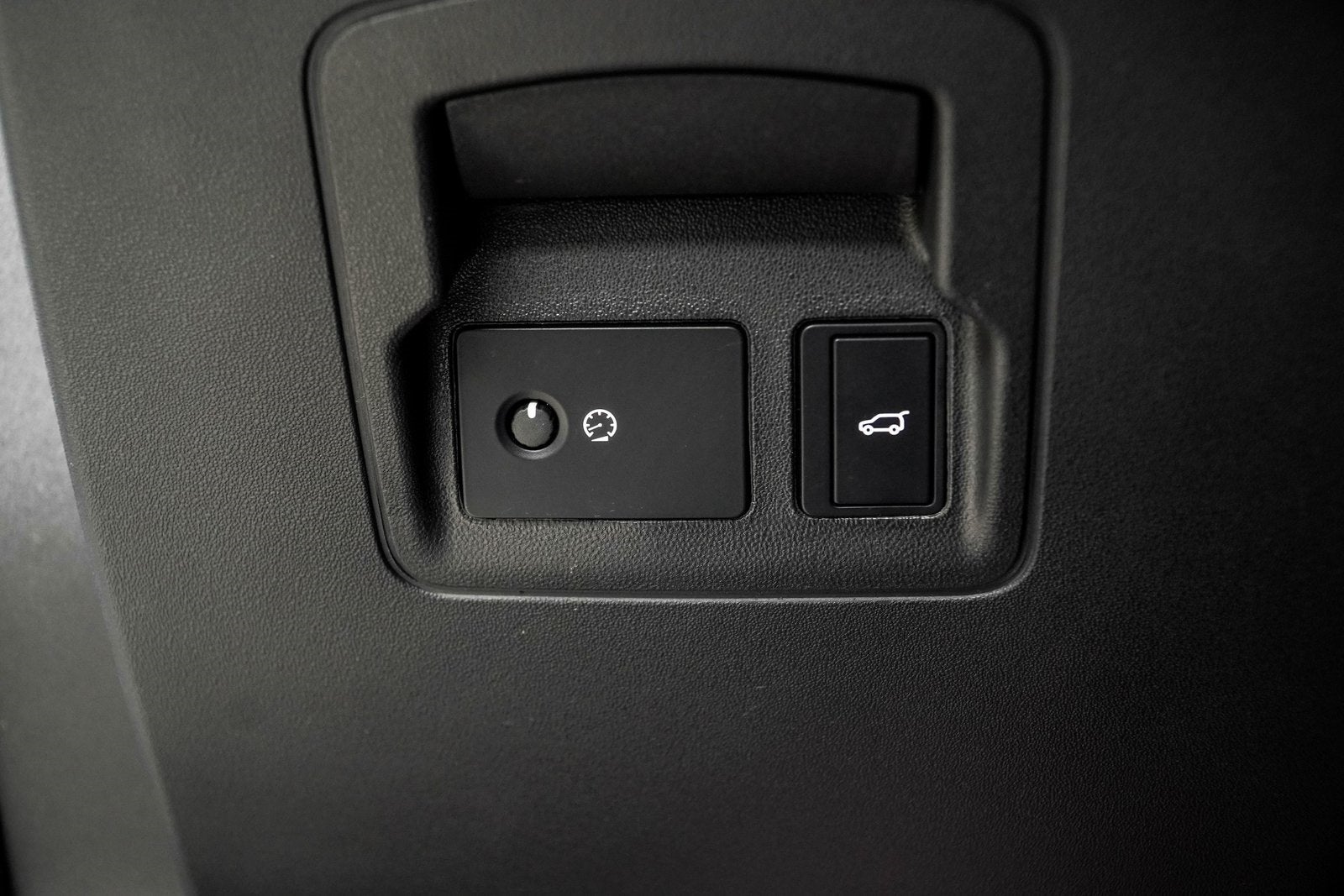 2025 Land Rover Range Rover Velar Dynamic SE