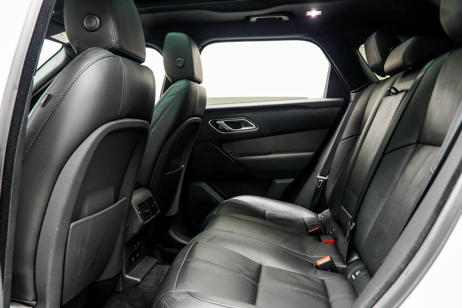 2025 Land Rover Range Rover Velar Dynamic SE