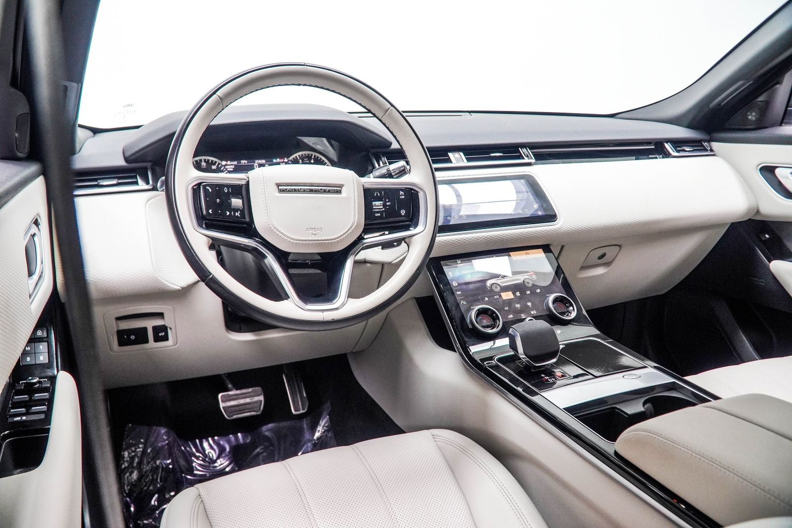 2022 Land Rover Range Rover Velar P250 R-Dynamic S