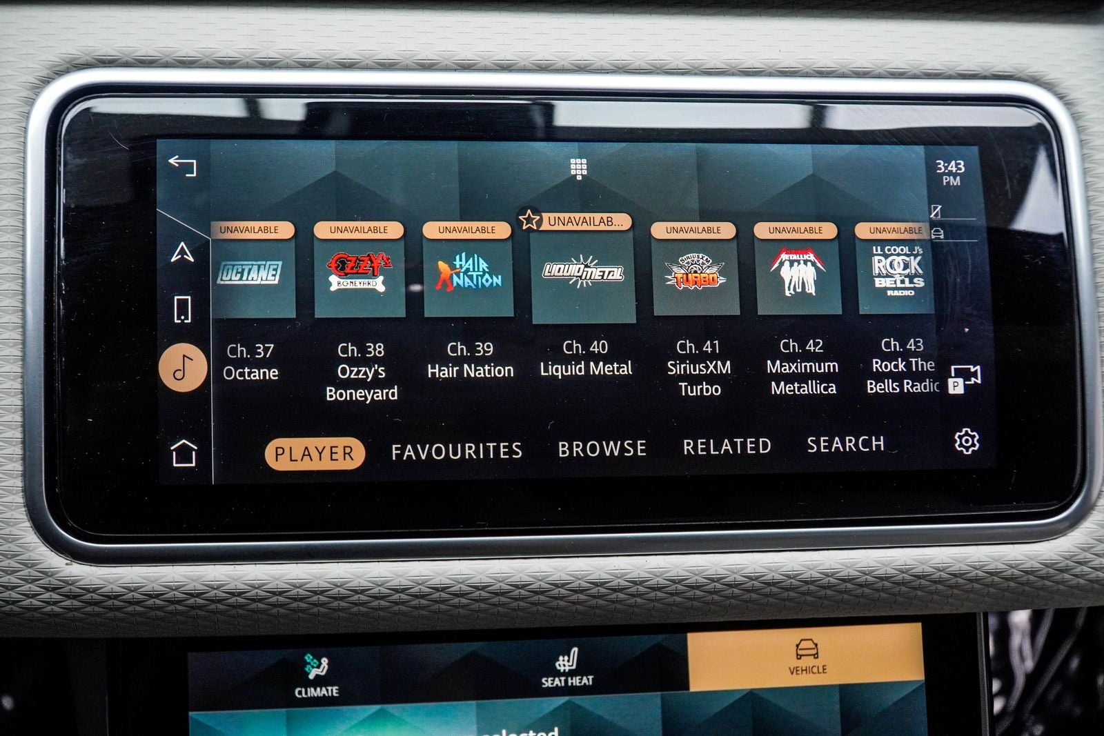 2022 Land Rover Range Rover Velar P250 R-Dynamic S