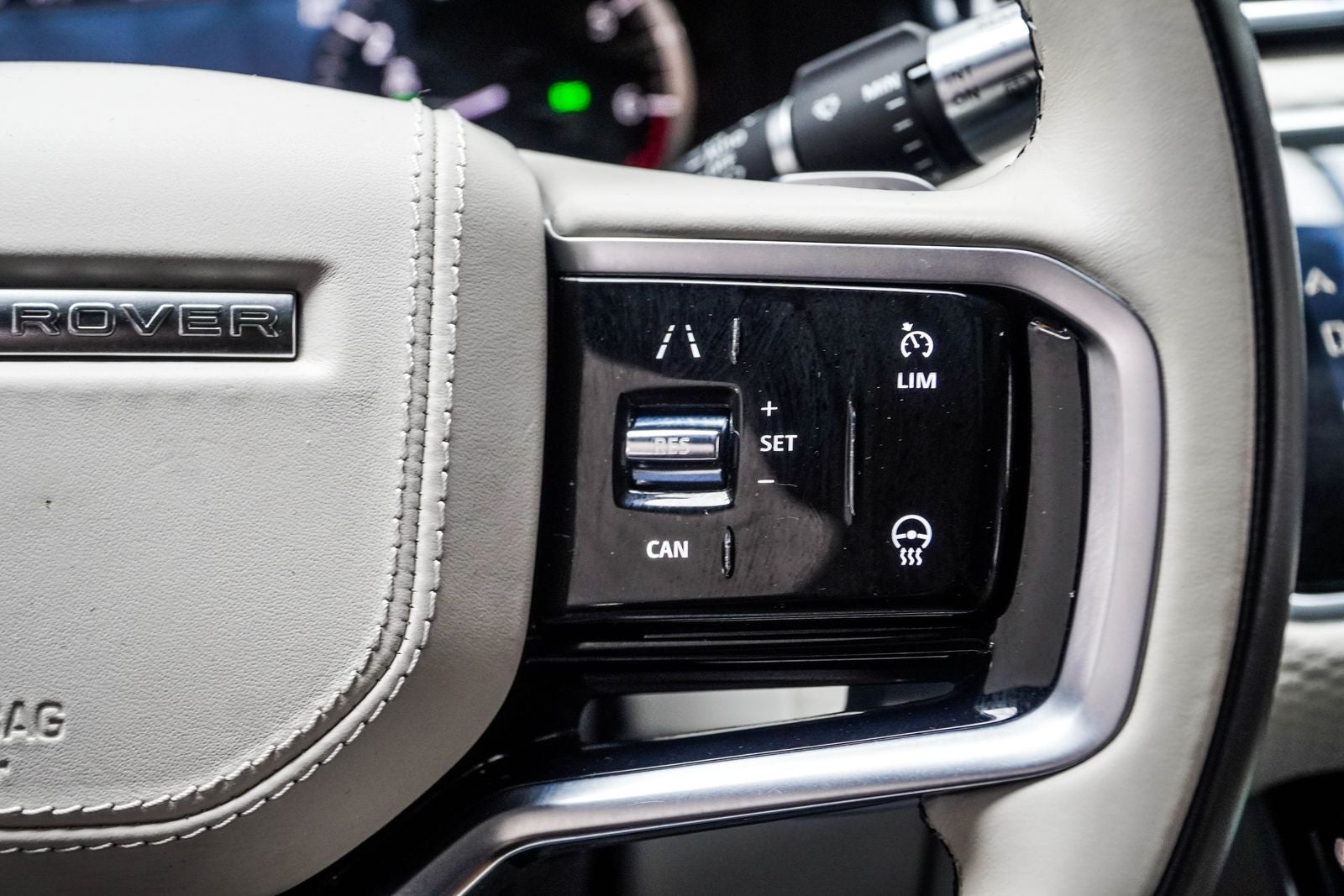 2022 Land Rover Range Rover Velar P250 R-Dynamic S