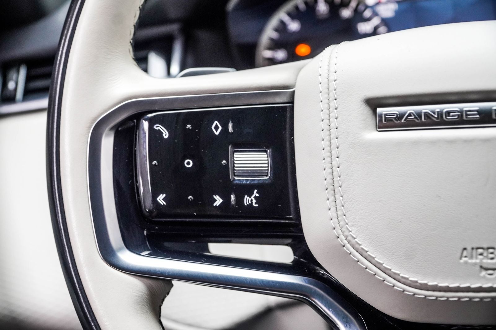 2022 Land Rover Range Rover Velar P250 R-Dynamic S