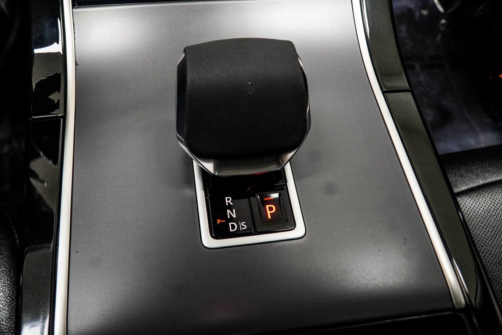 2024 Land Rover Range Rover Evoque Dynamic