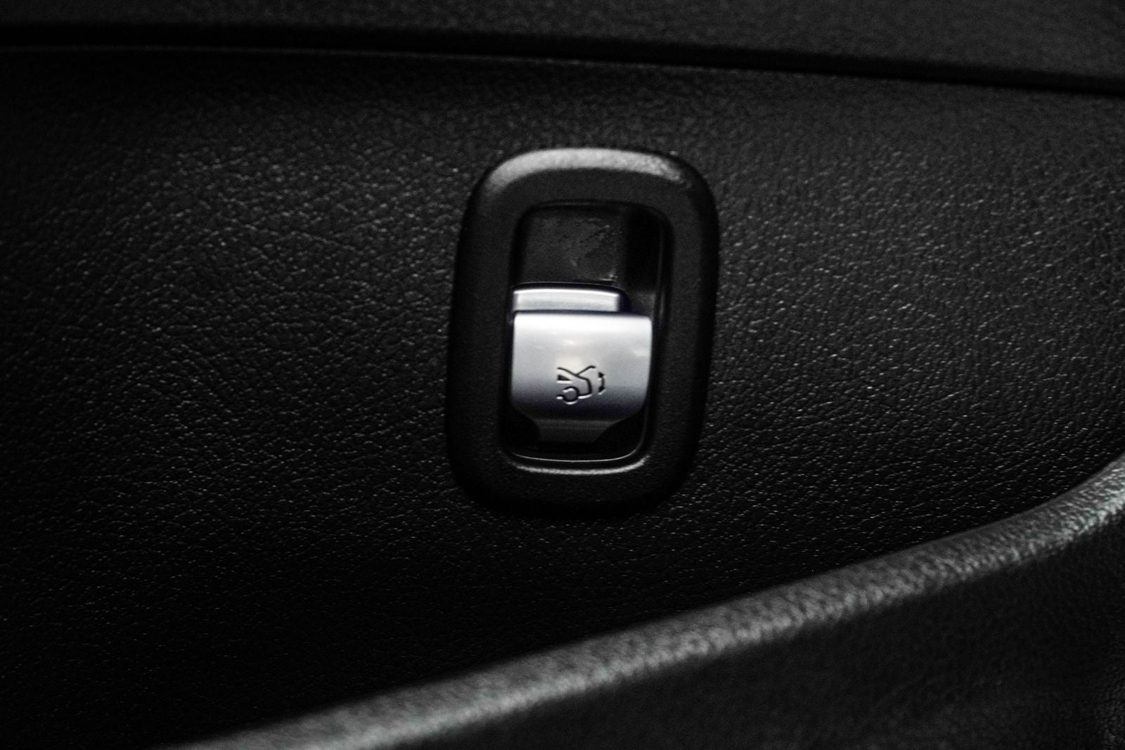 2025 Mercedes-Benz C-Class C 300 4MATIC®
