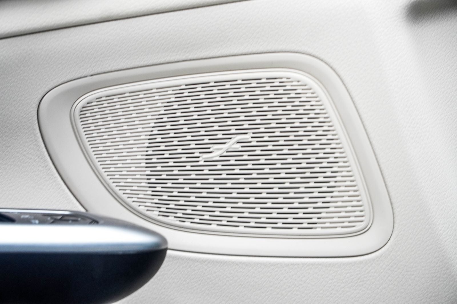 2025 Mercedes-Benz C-Class C 300 4MATIC®