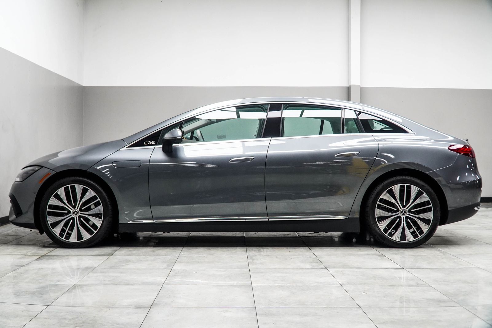 2025 Mercedes-Benz EQE 500 Sedan 4MATIC®