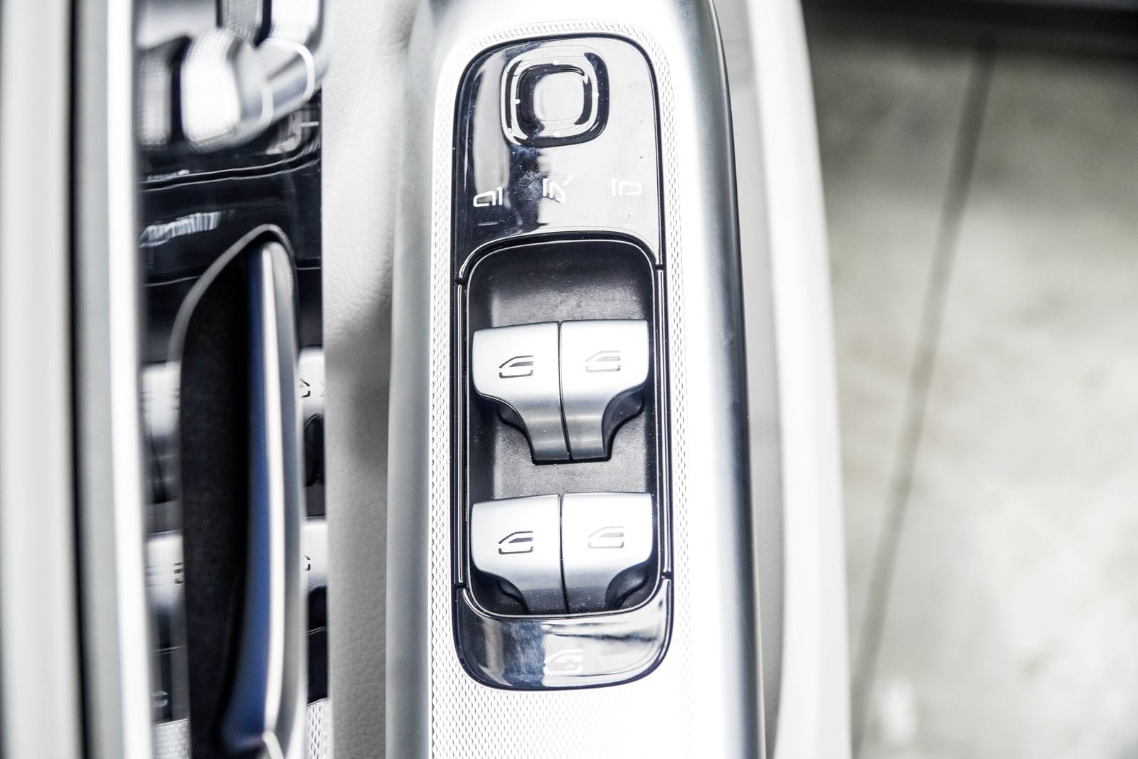 2025 Mercedes-Benz EQE 500 Sedan 4MATIC®