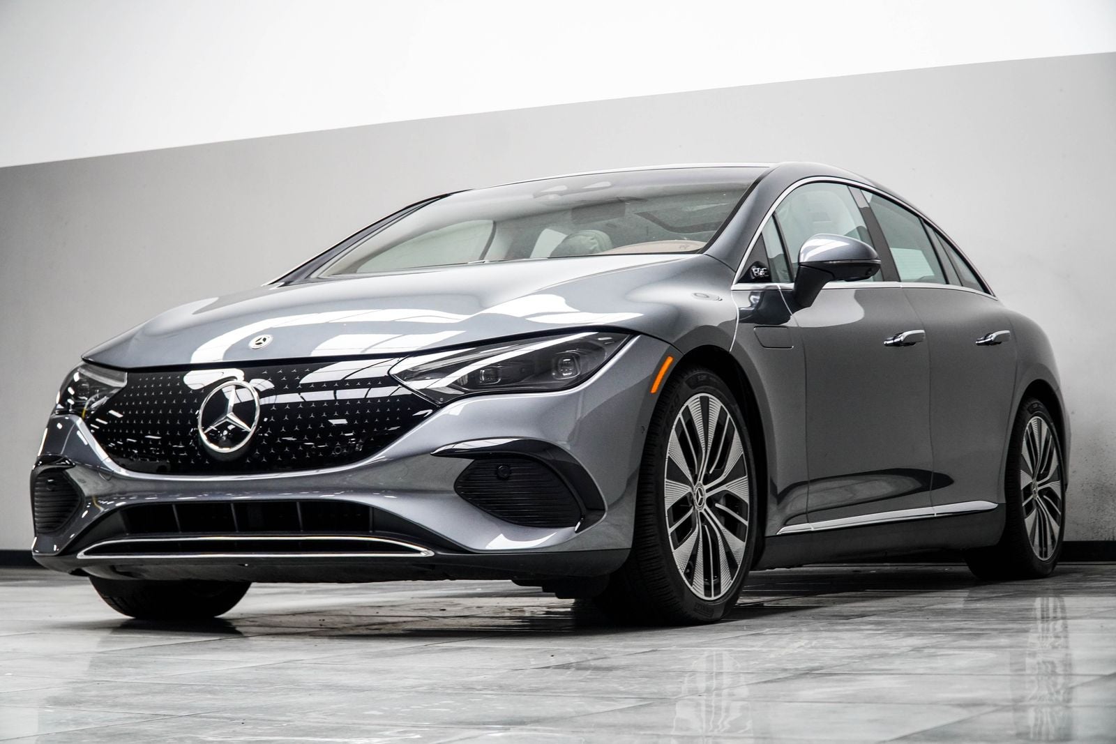 2025 Mercedes-Benz EQE 500 Sedan 4MATIC®