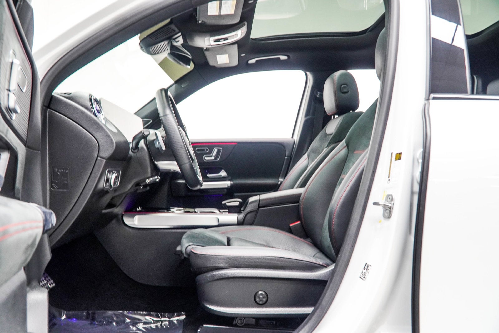2023 Mercedes-Benz GLB GLB 250