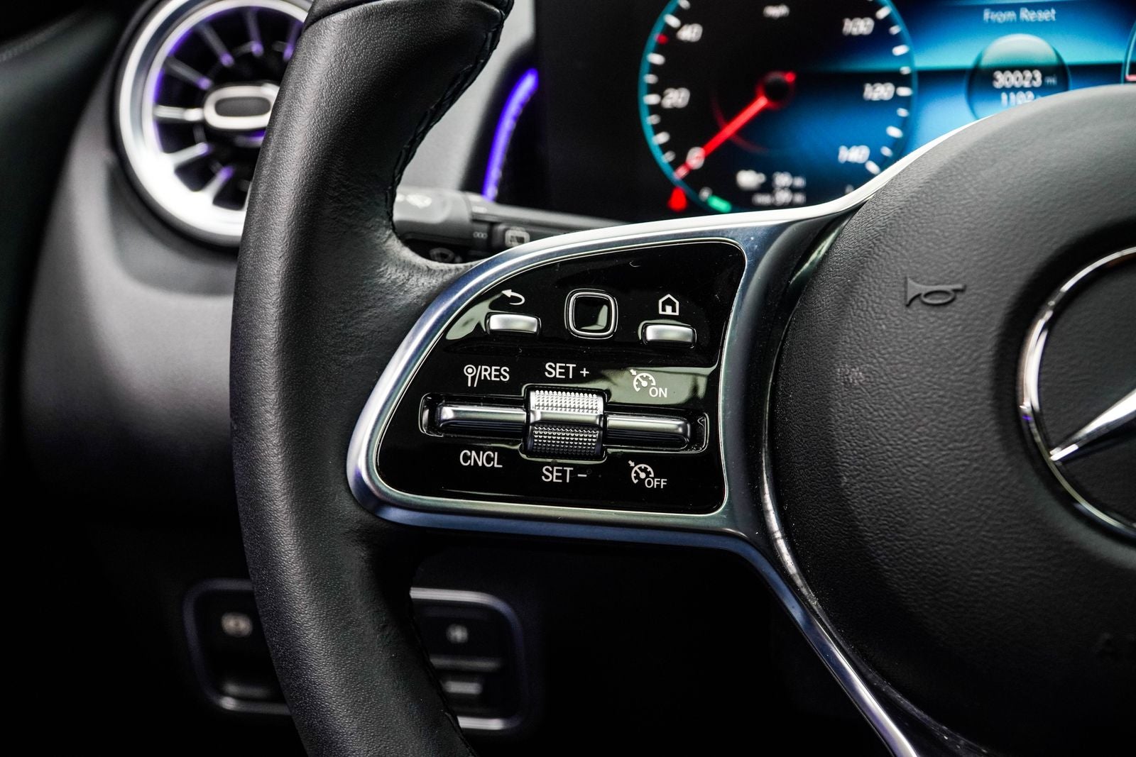 2023 Mercedes-Benz EQB 250+ Base