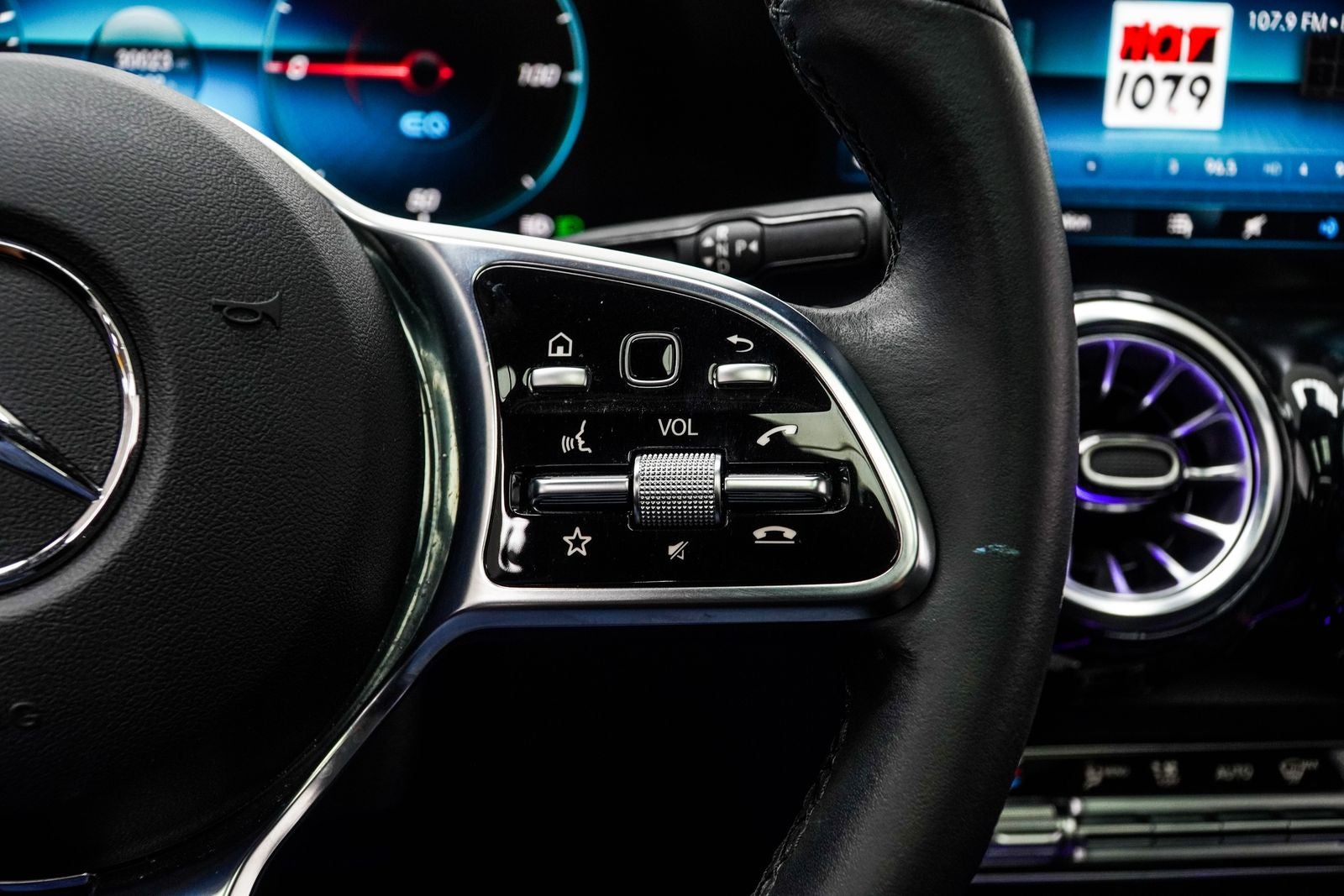 2023 Mercedes-Benz EQB 250+ Base