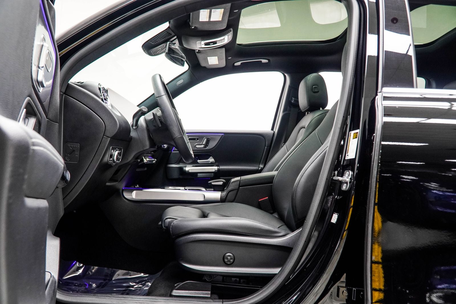 2023 Mercedes-Benz EQB 250+ Base