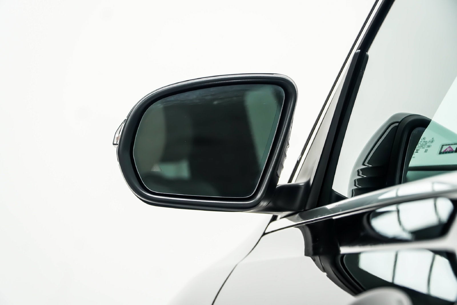 2023 Mercedes-Benz EQB 300 4MATIC®