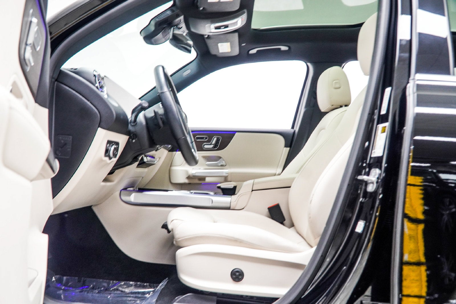 2023 Mercedes-Benz EQB 300 4MATIC®