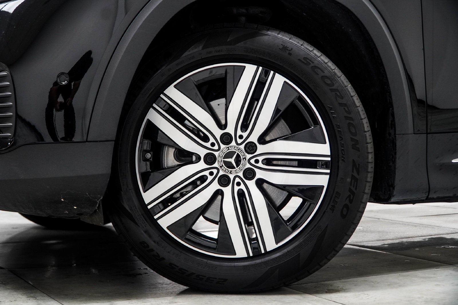 2023 Mercedes-Benz EQB 300 4MATIC®