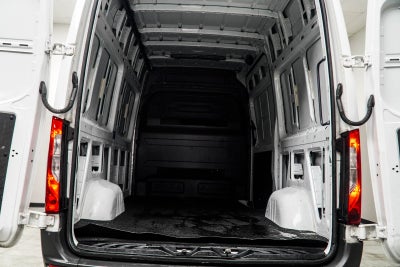 2022 Mercedes-Benz Sprinter 2500 Cargo 144 WB