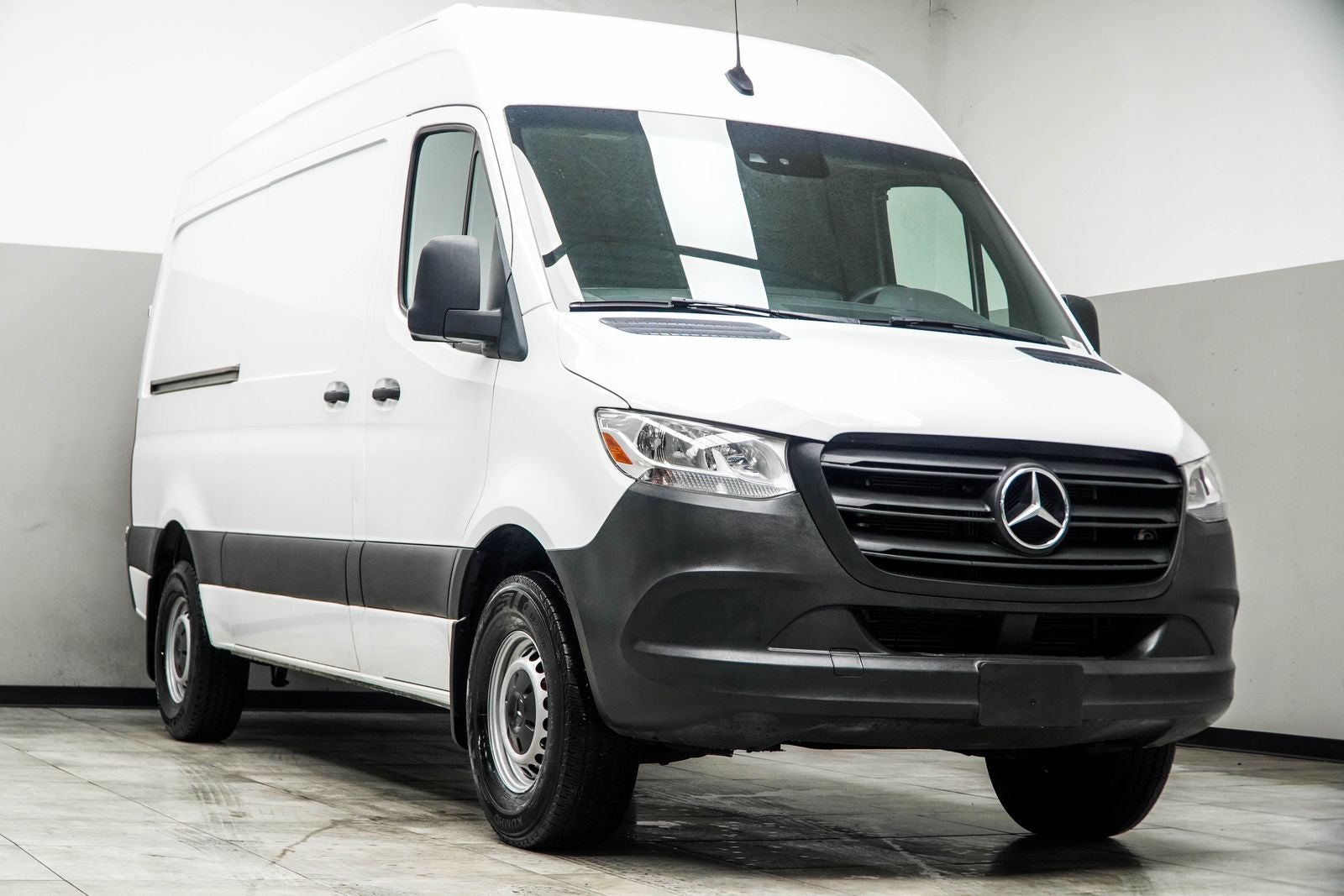 2022 Mercedes-Benz Sprinter 2500 Cargo 144 WB