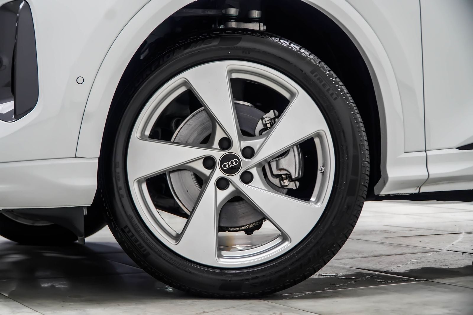 2025 Audi Q5 2.0T Premium Plus quattro