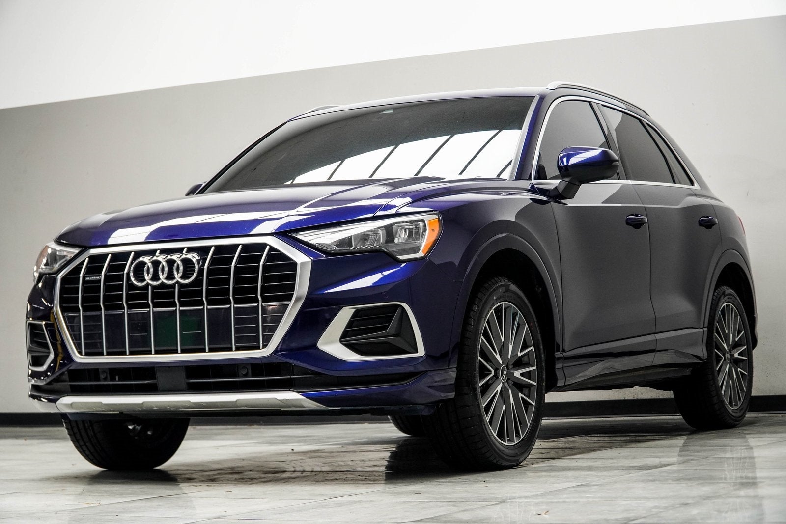 2022 Audi Q3 Premium quattro