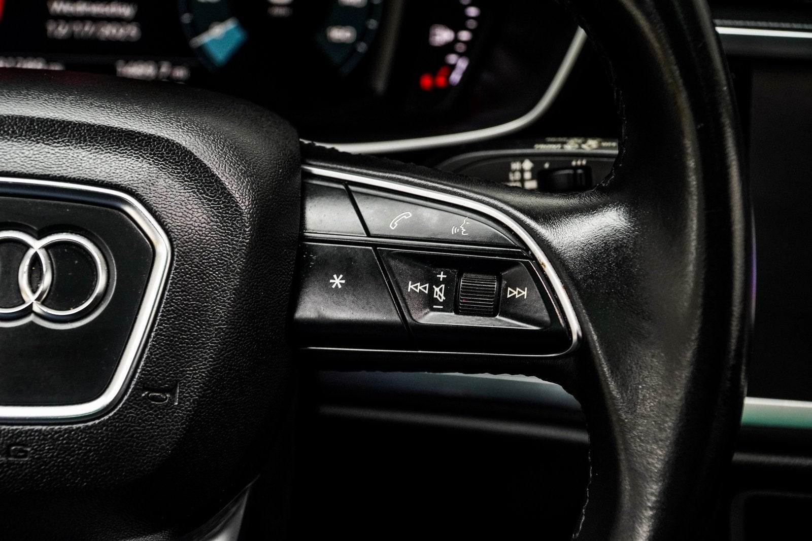 2022 Audi Q3 Premium quattro