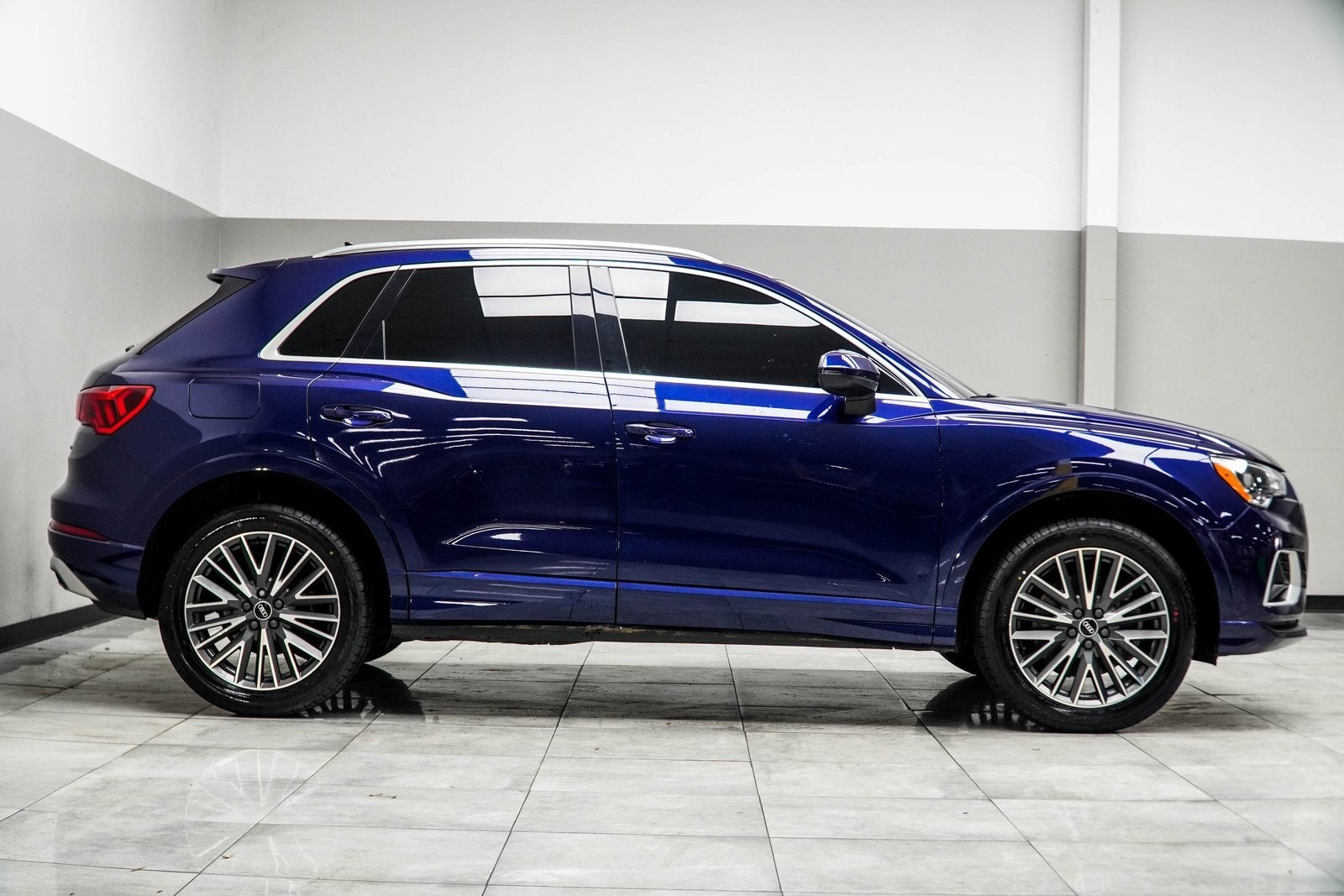 2022 Audi Q3 Premium quattro