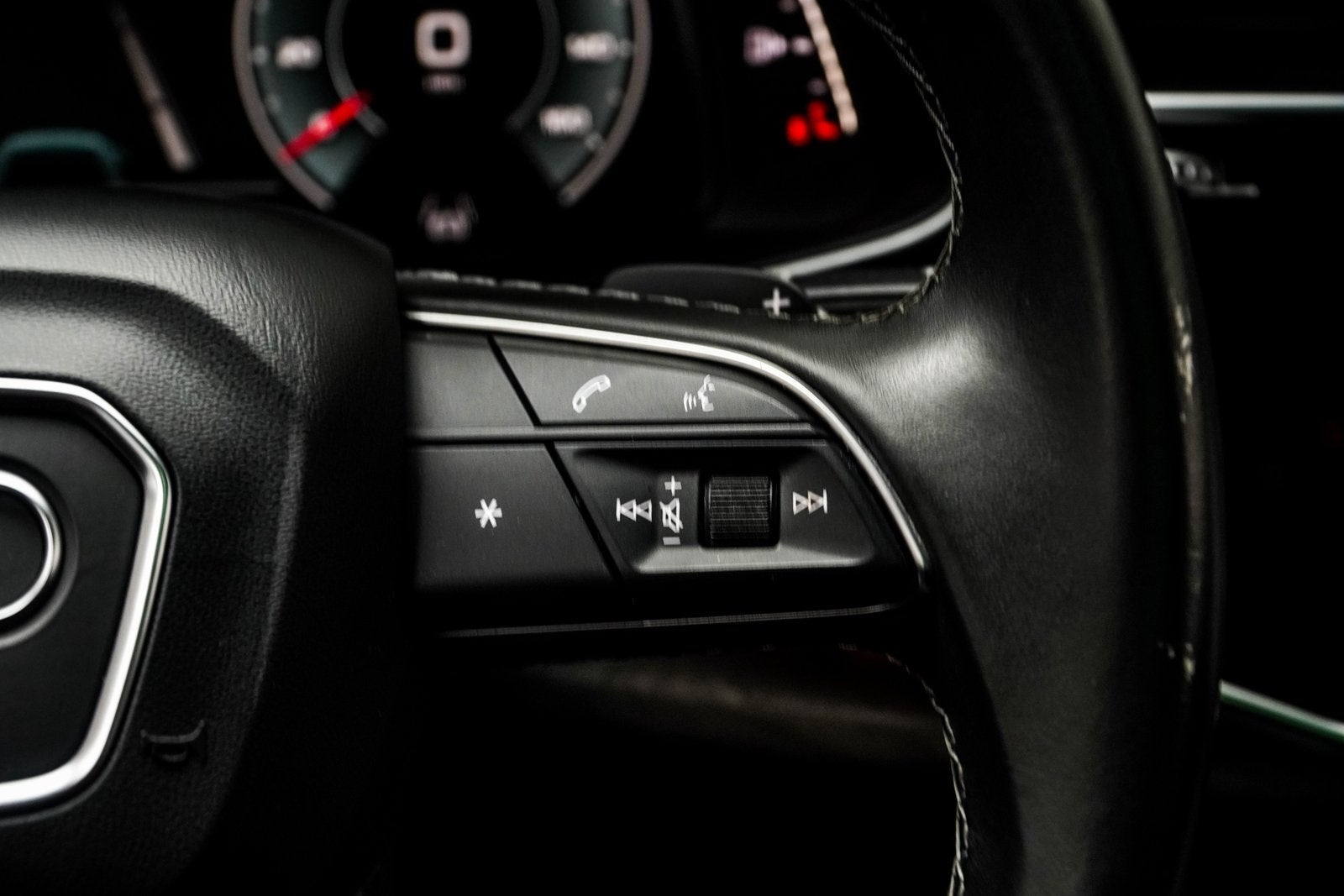 2022 Audi Q8 55 Premium Plus quattro