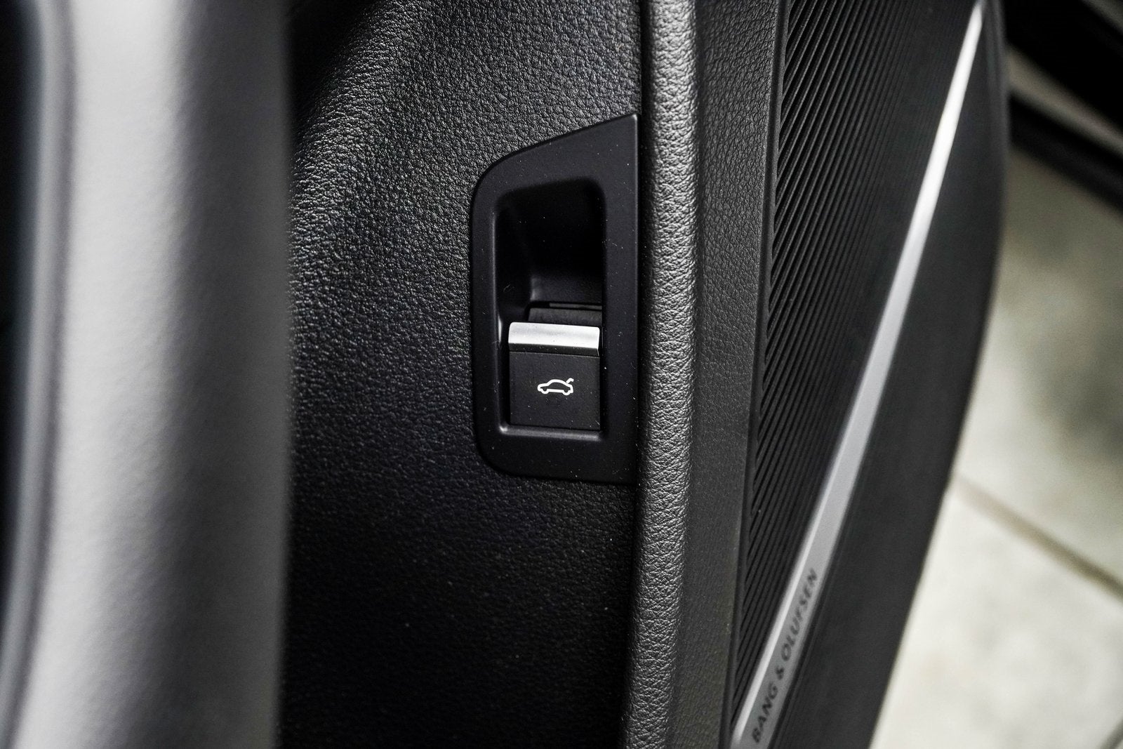 2022 Audi Q8 55 Premium Plus quattro