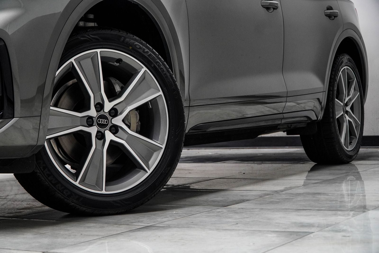 2025 Audi Q5 45 S line Premium quattro