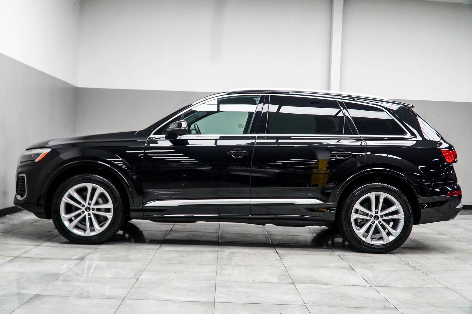 2025 Audi Q7 55 Premium Plus quattro