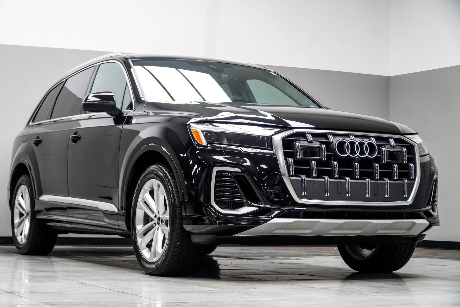 2025 Audi Q7 55 Premium Plus quattro