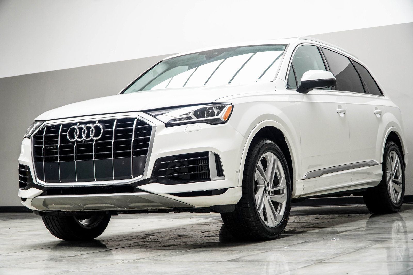 2021 Audi Q7 55 Premium Plus quattro