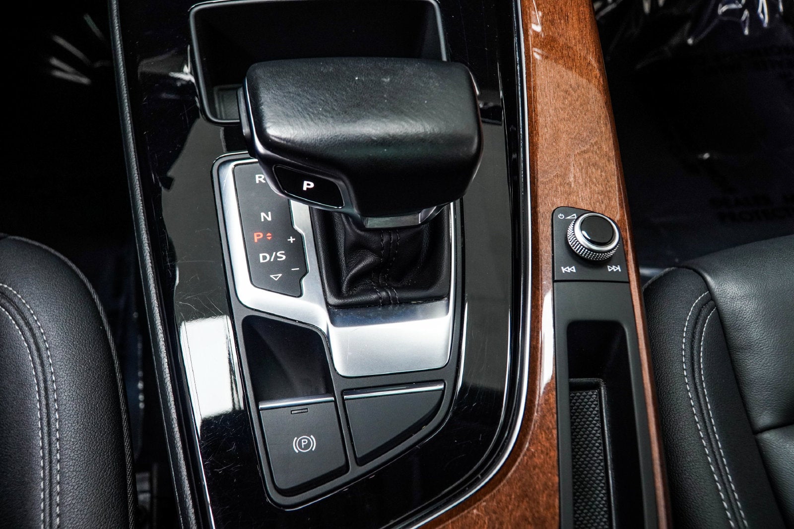 2022 Audi A4 40 Premium quattro