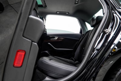 2022 Audi A4 40 Premium quattro