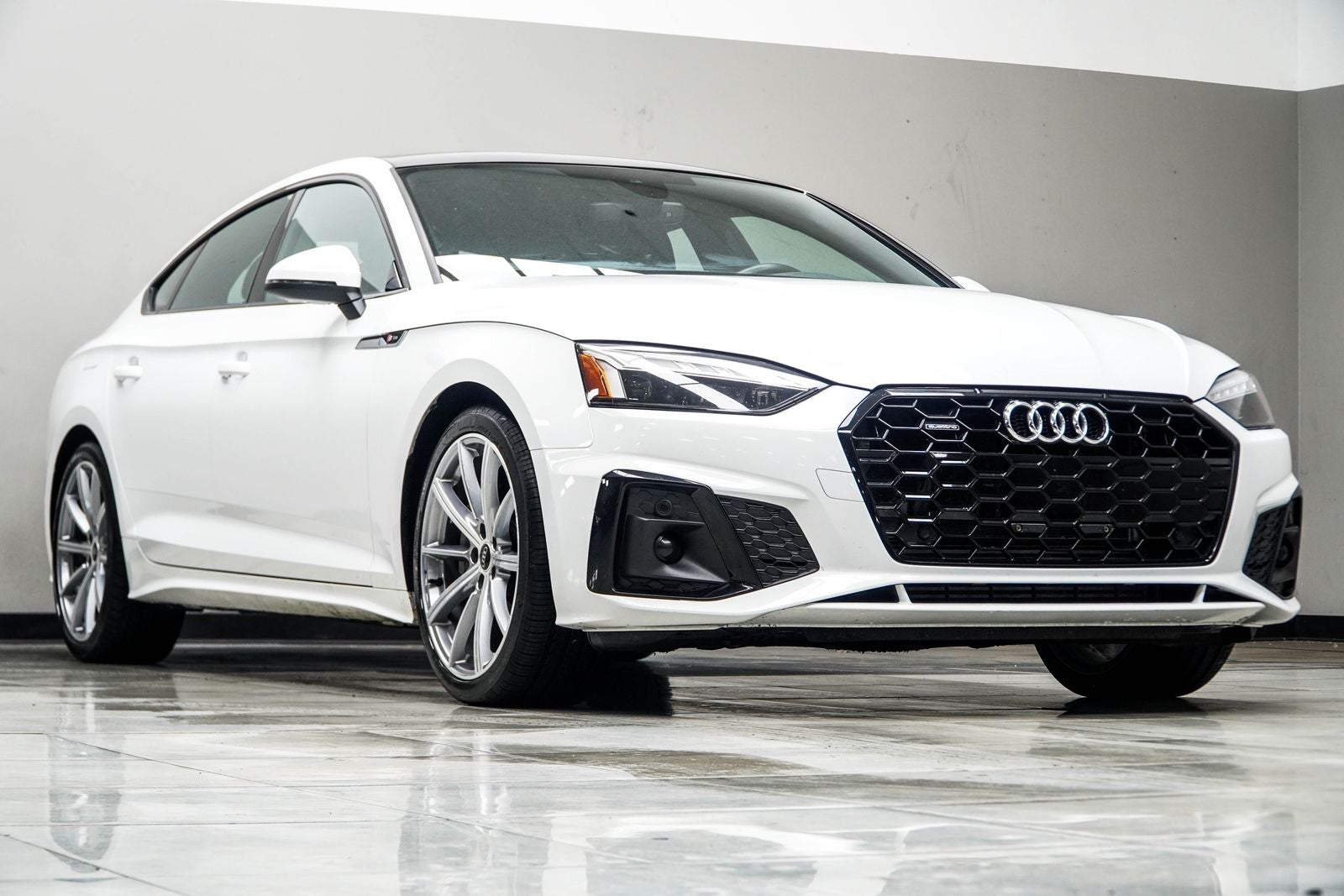 2025 Audi A5 Sportback 45 S line Premium Plus quattro