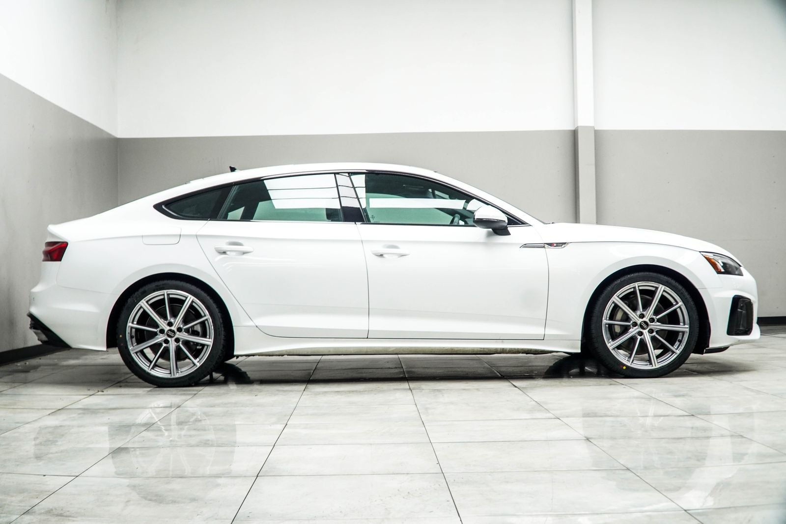 2025 Audi A5 Sportback 45 S line Premium Plus quattro