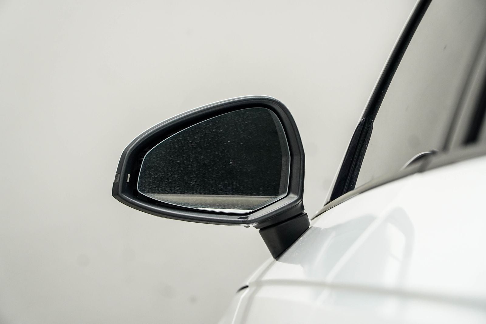 2017 Audi A4 2.0T ultra Premium