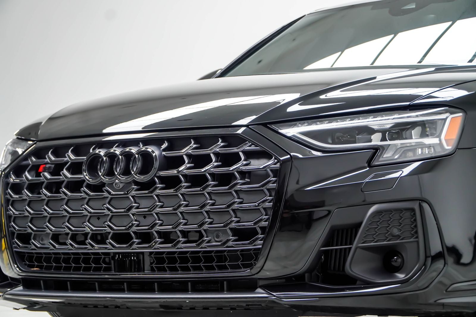 2024 Audi S8 4.0T quattro