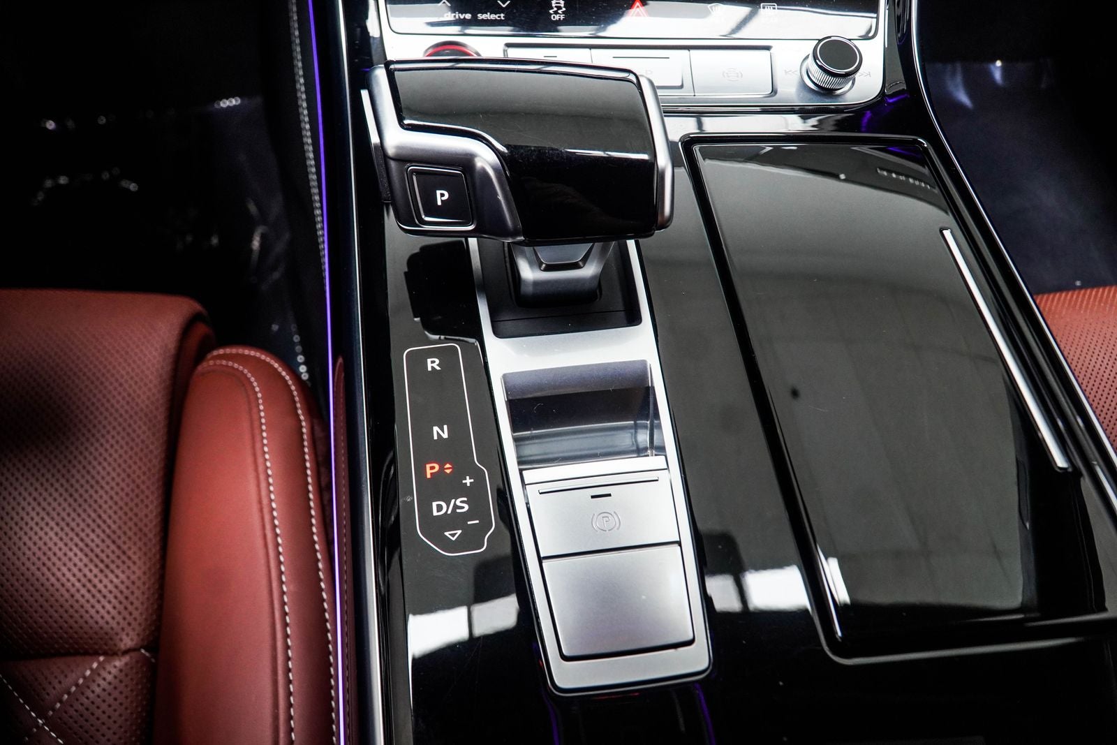 2024 Audi S8 4.0T quattro