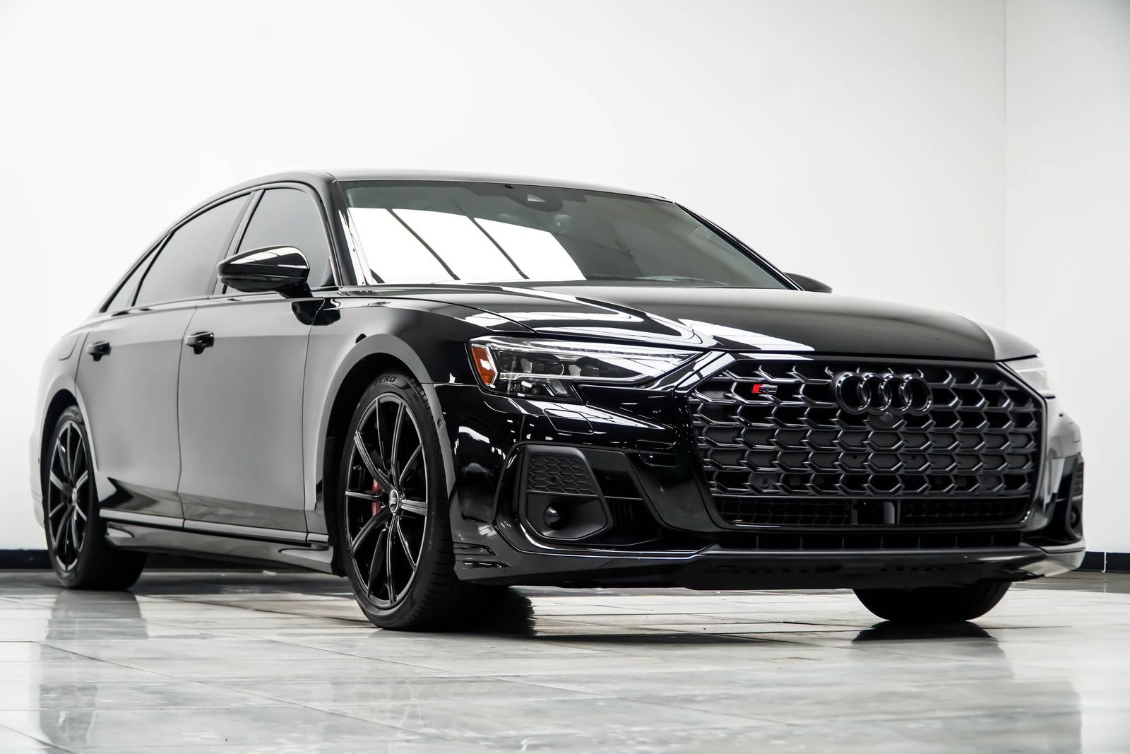 2024 Audi S8 4.0T quattro