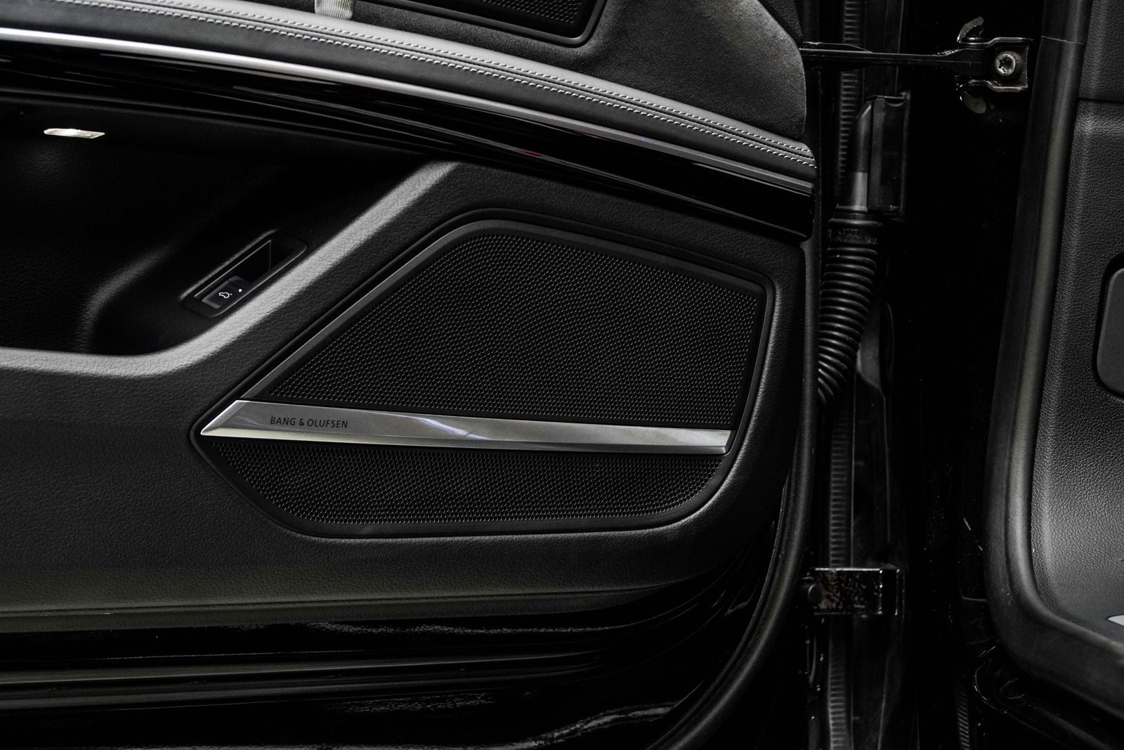2024 Audi S8 4.0T quattro