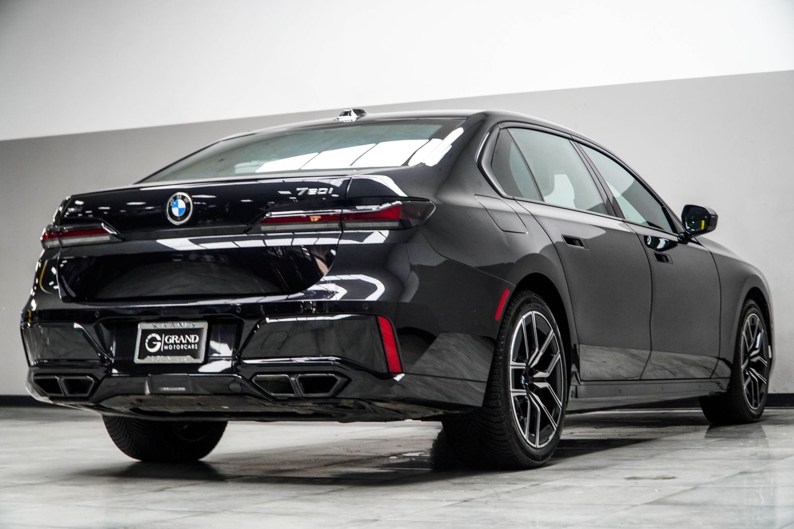 2023 BMW 7 Series 760i xDrive
