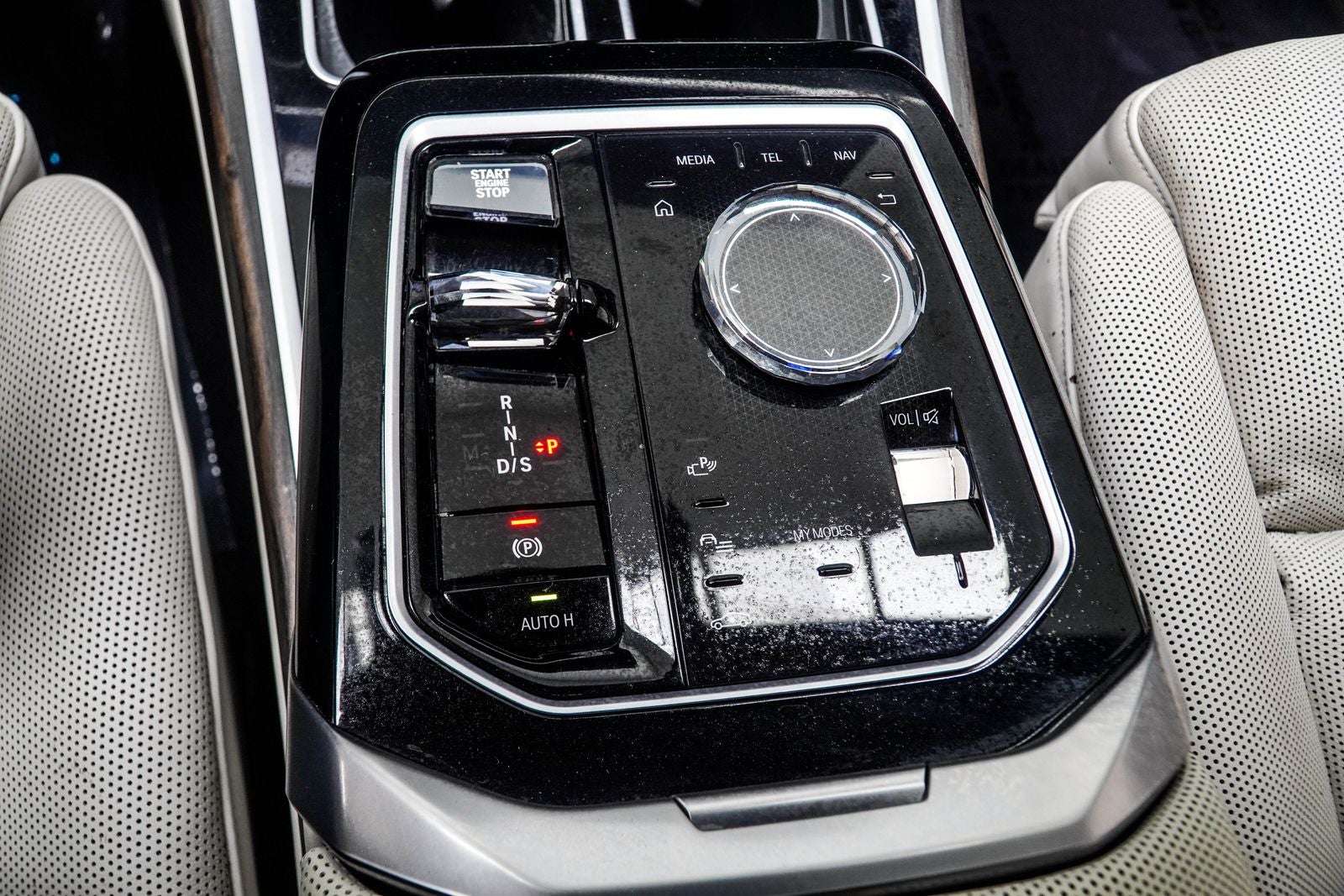 2023 BMW 7 Series 760i xDrive