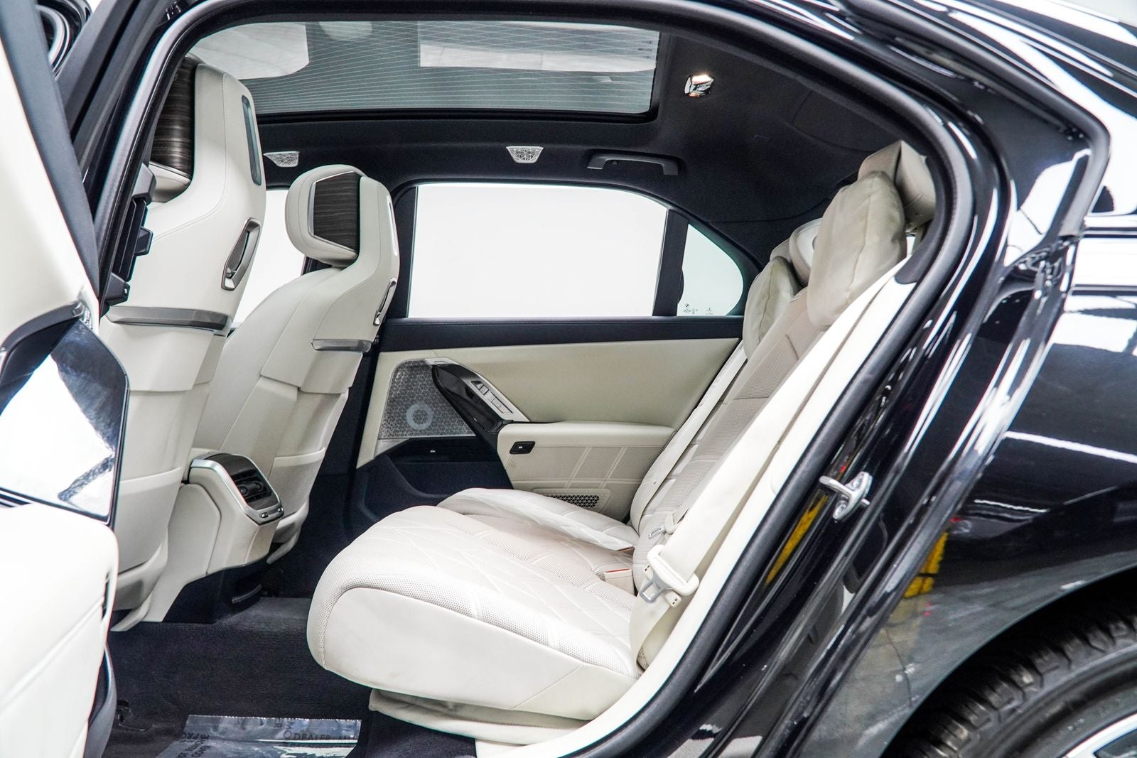 2023 BMW 7 Series 760i xDrive