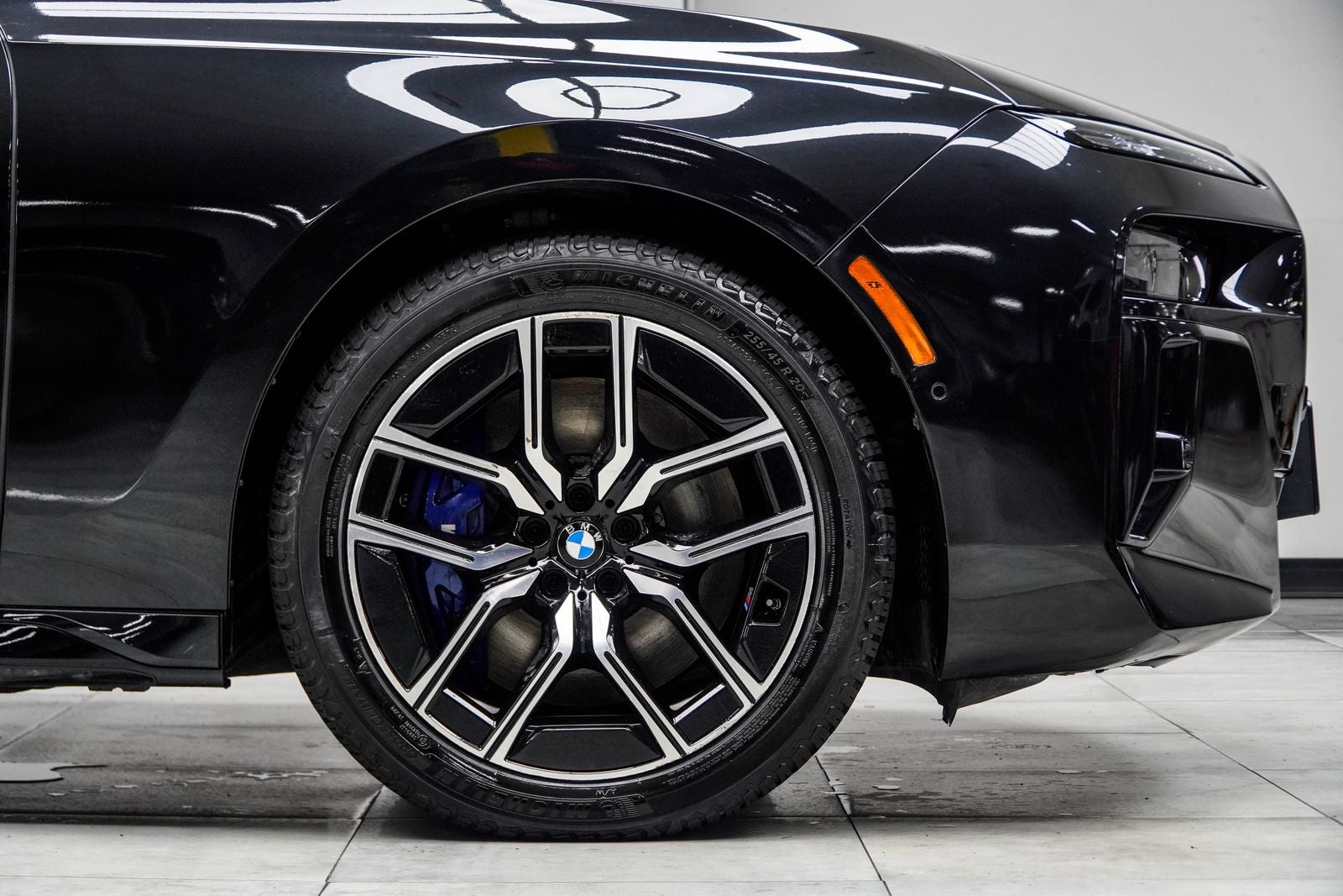 2023 BMW 7 Series 760i xDrive
