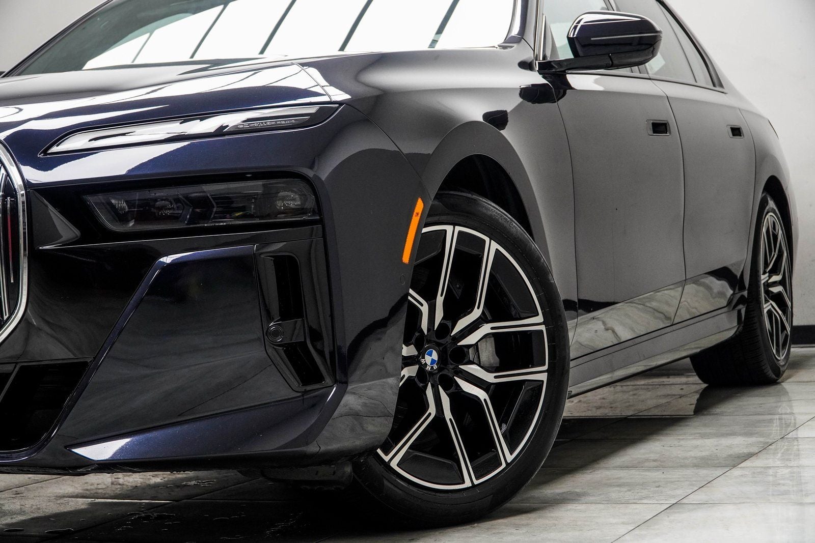 2023 BMW 7 Series 760i xDrive